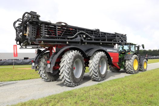 Horsch Pneumatik-Düngerstreuer: Der Leeb Xeric bietet ein innovatives Dosierkonzept, wodurch Verschleiß und die laufenden variablen Kosten auf ein Minimum reduziert werden können.