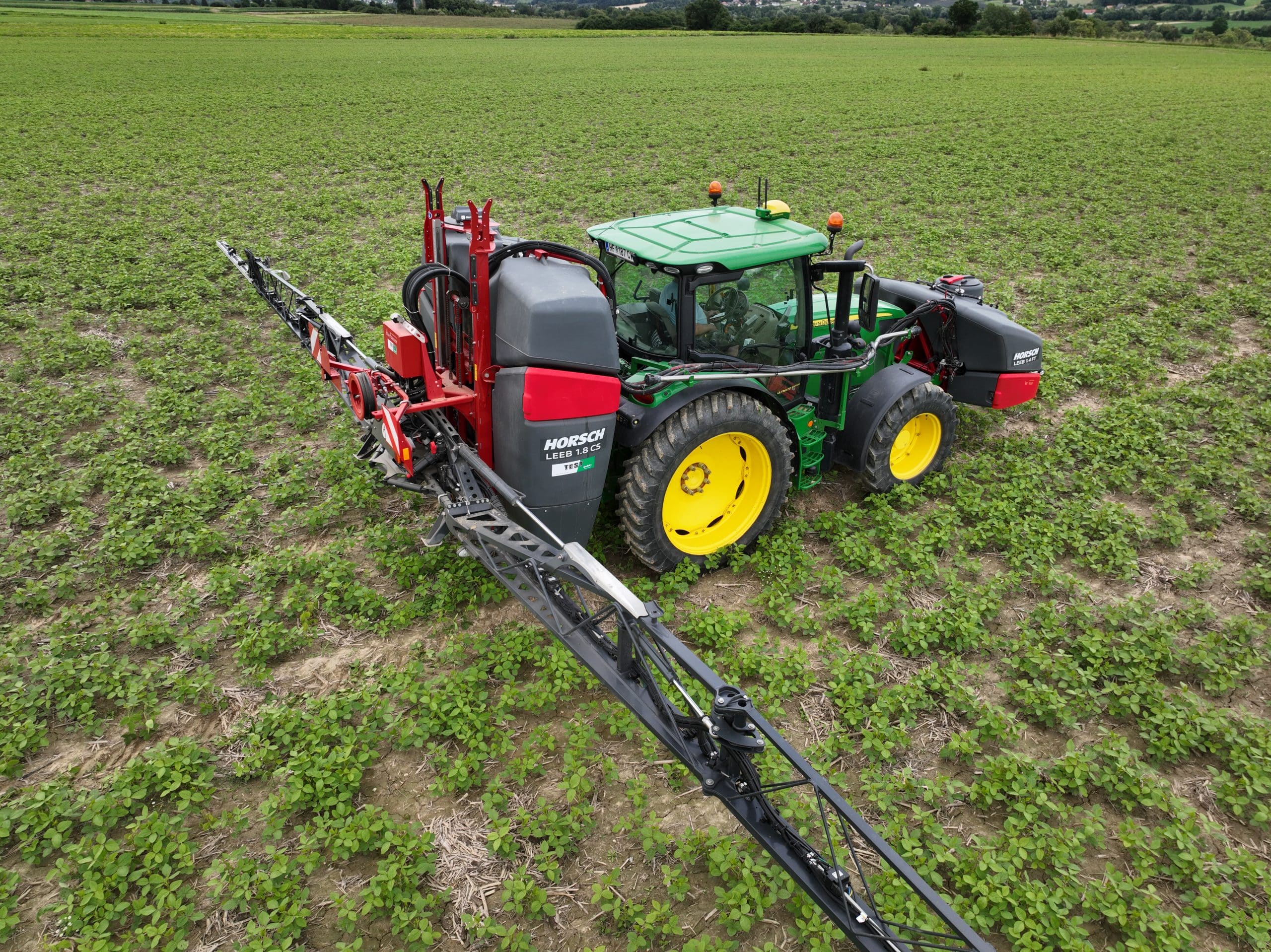 Der LANDWIRT hat eine Front-/Heckspritzkombination von Horsch-Leeb getestet.